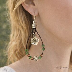 NEW Boho Silver and Green Floral Beaded Dangle Earrings